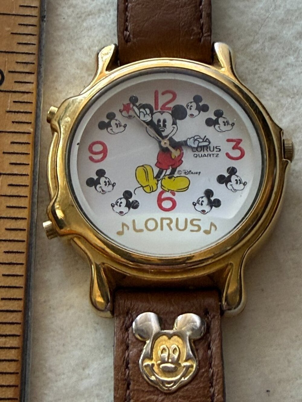 Lorus Walt Disney MUSICAL Mickey Mouse Quartz Unisex Watch V422-0010 Plays Songs